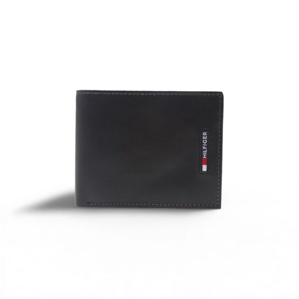 Tommy Hilfiger Men's Slim Extra Capacity Bifold Wallet - Black